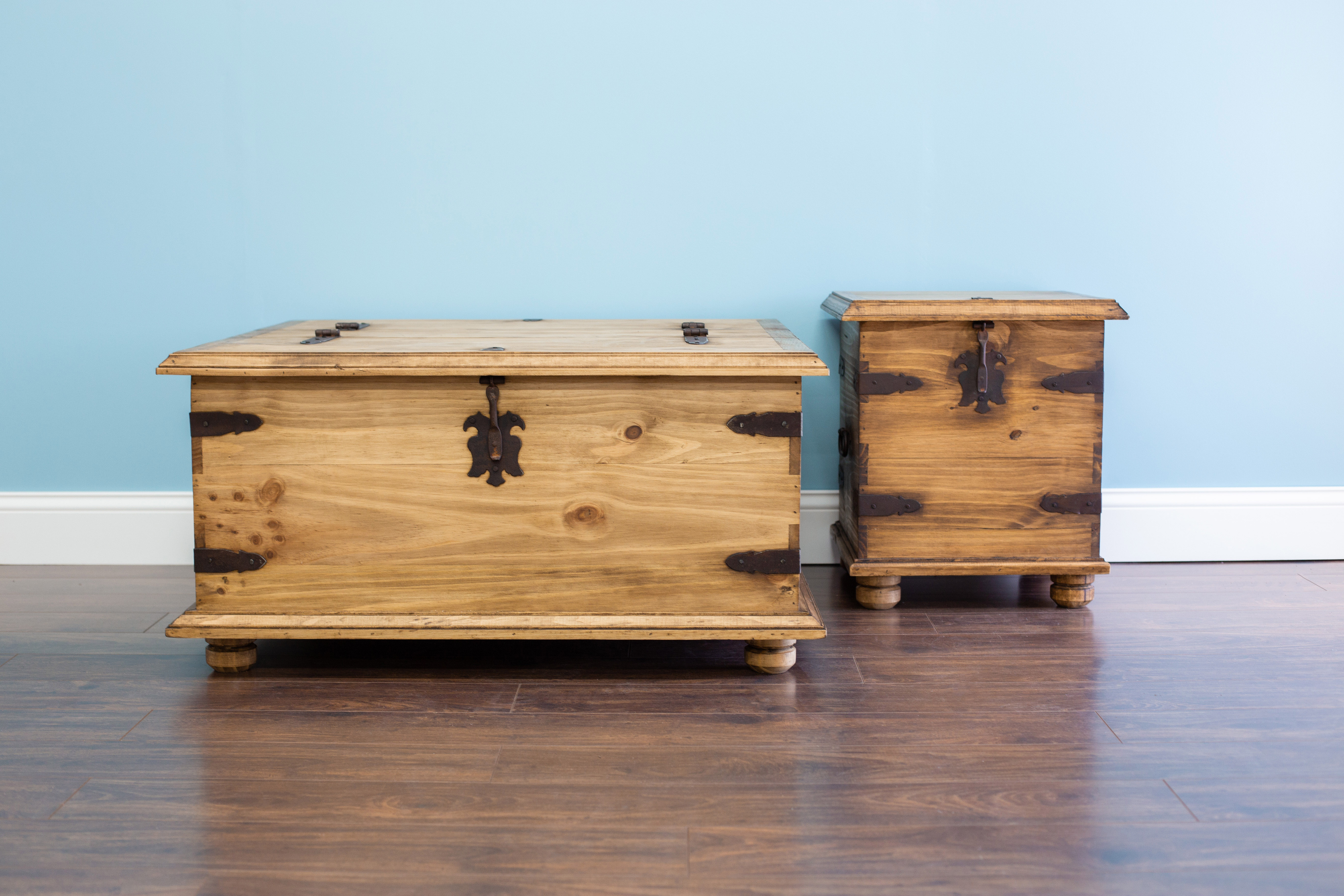 Rustic Pine Coffee Table and End Table