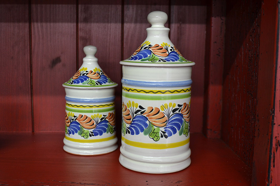/assetsGorky Gonzales Canisters