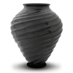Mata Ortiz Vase by Arminda Silveira